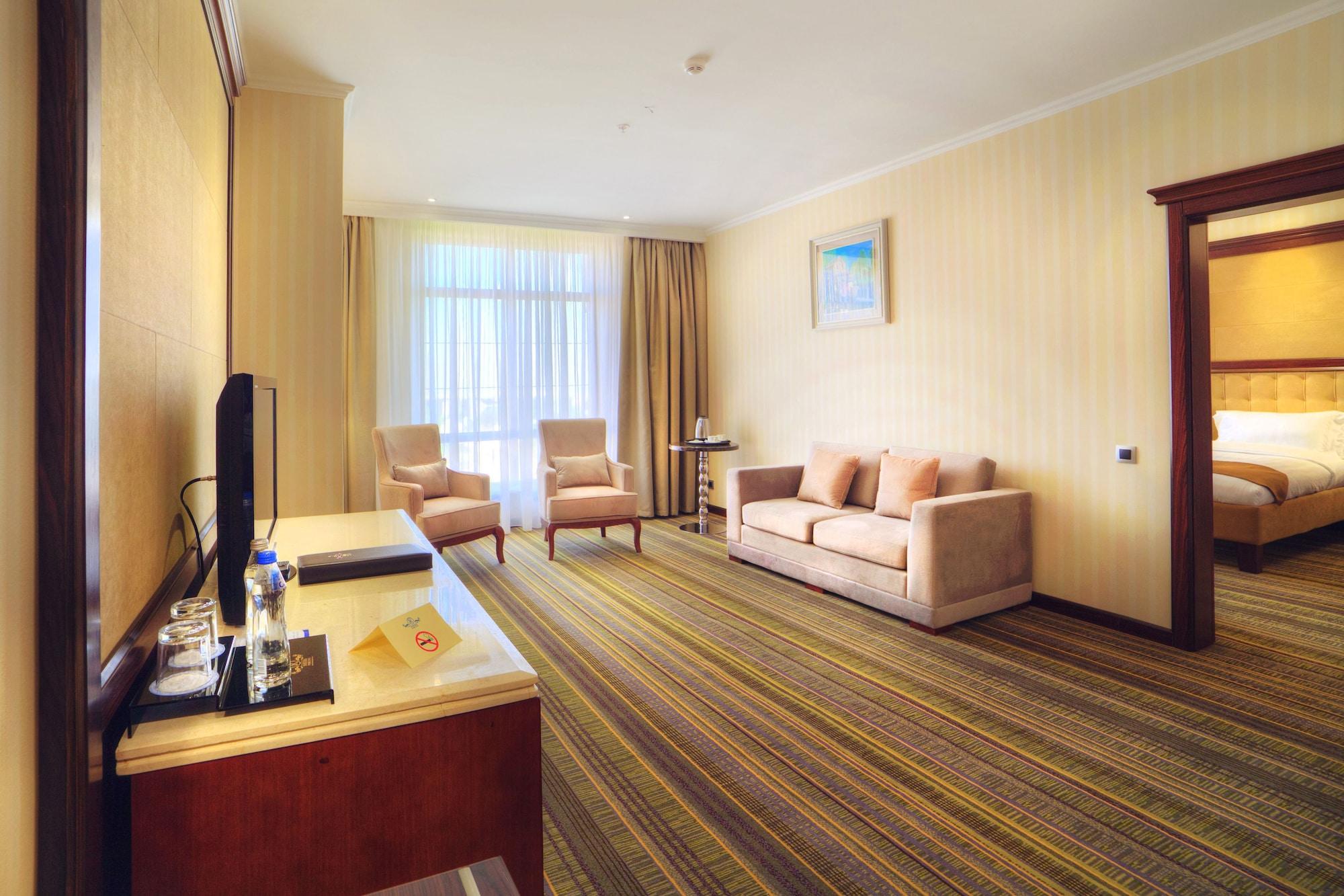 Shera Inn Hotel 알마티 외부 사진