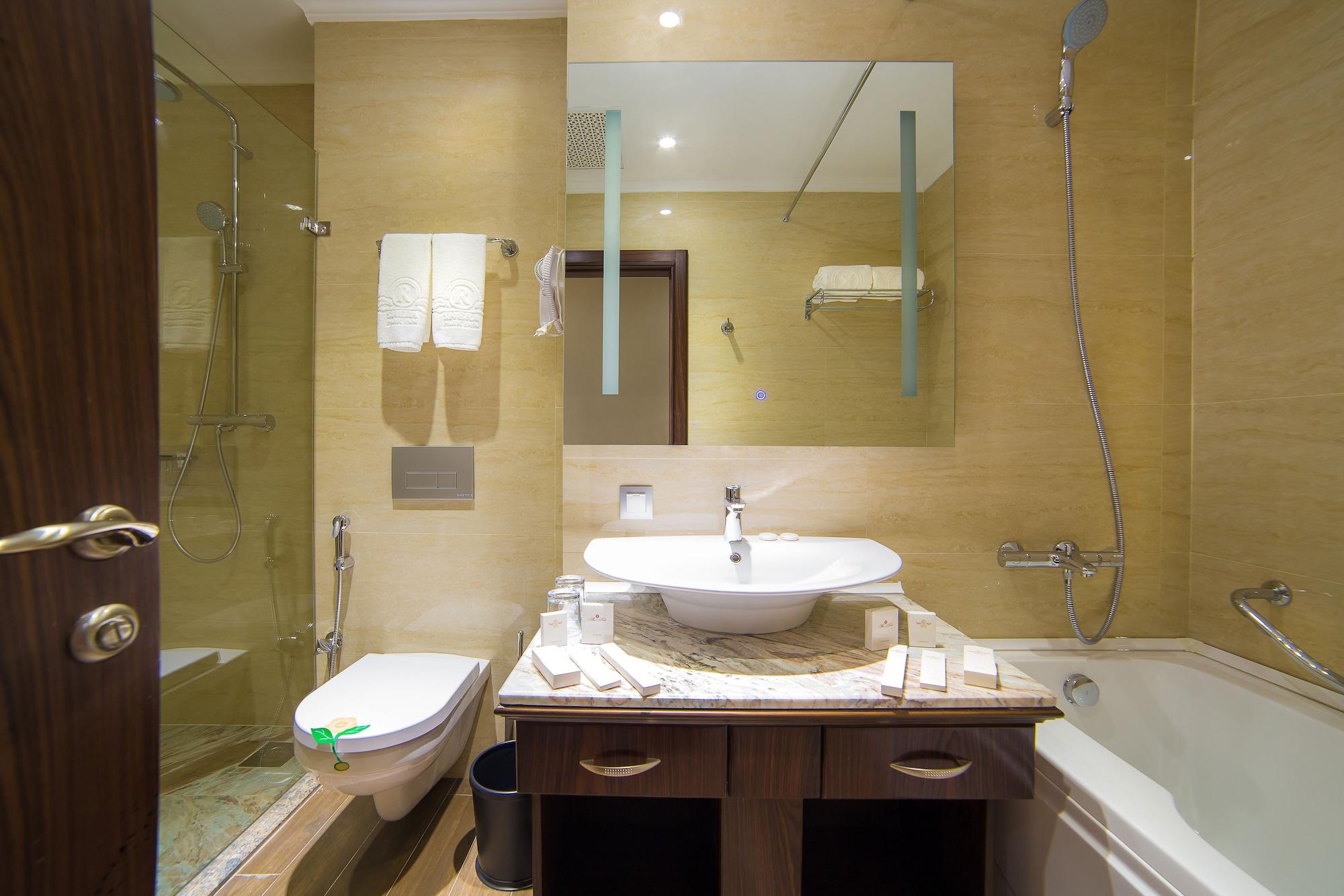 Shera Inn Hotel 알마티 외부 사진