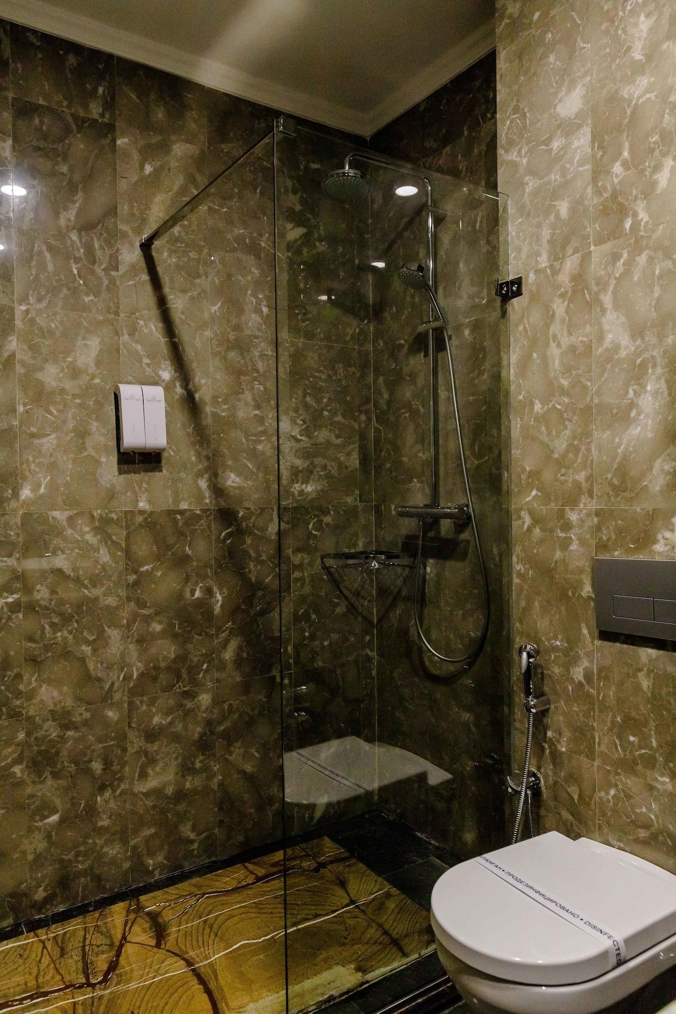 Shera Inn Hotel 알마티 외부 사진