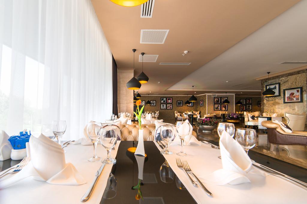 Shera Inn Hotel 알마티 외부 사진
